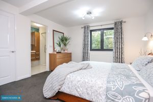 Bedroom- click for photo gallery